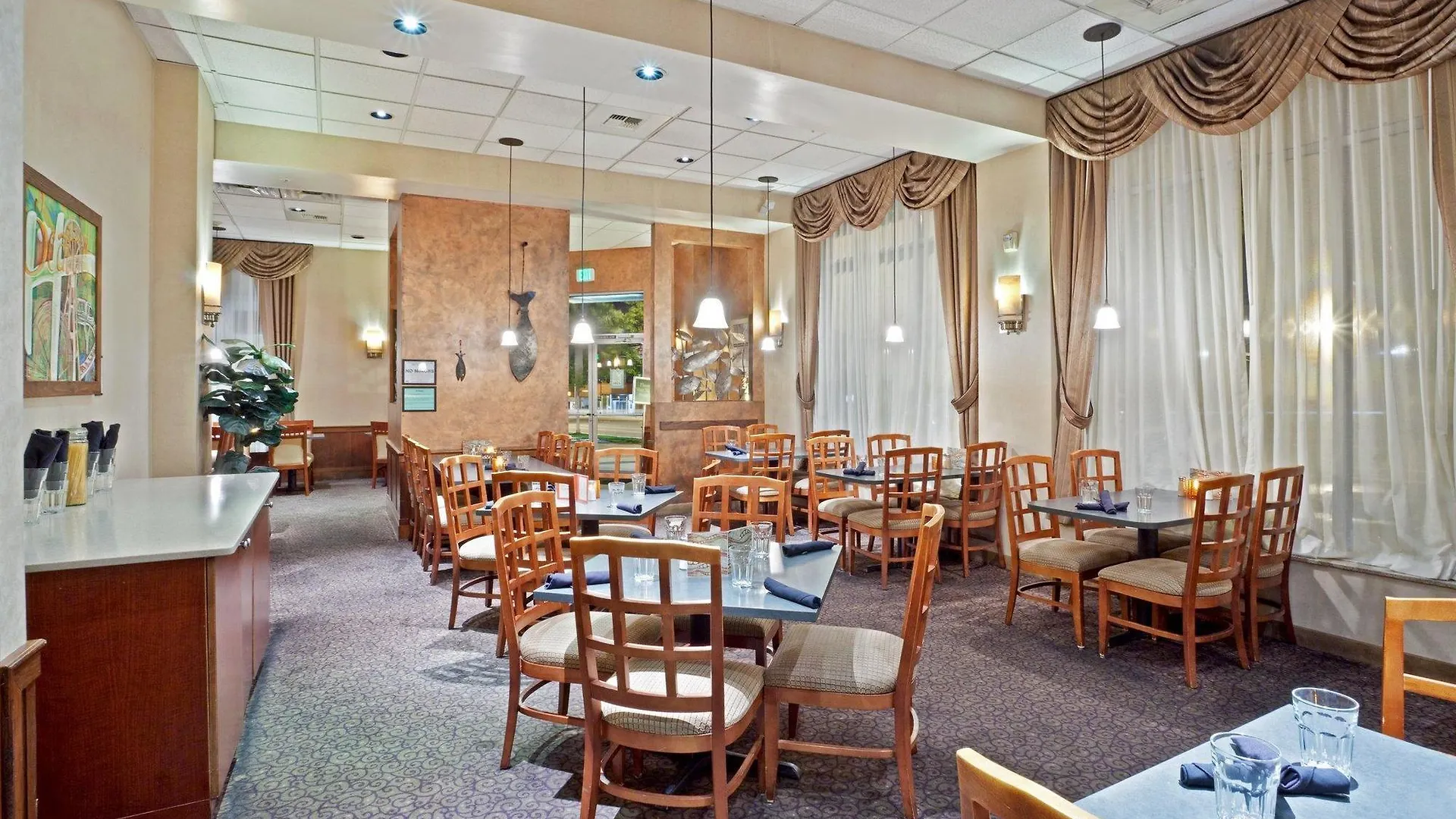 Hotel Holiday Inn Seattle Dwtn Lake Union By Ihg
